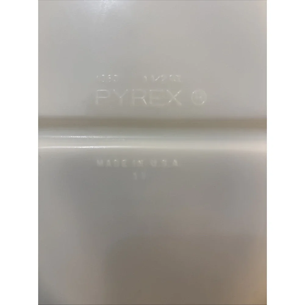 Vtg Pyrex Divided Casserole Dish White Milk Glass 2 Compartments 1.5 Quart Oval